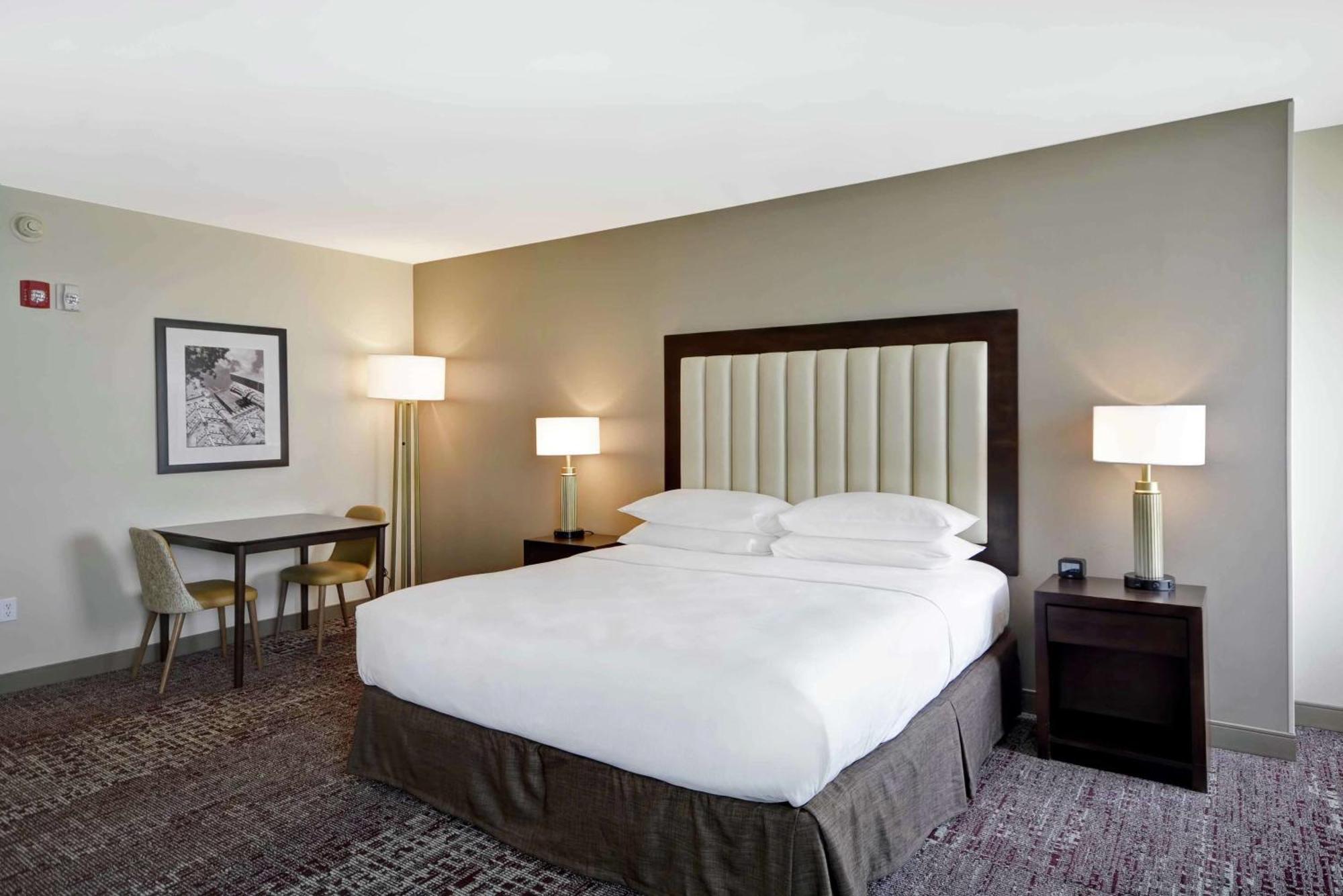 Doubletree By Hilton Chicago Midway Airport, Il Hotel Bedford Park Exterior photo